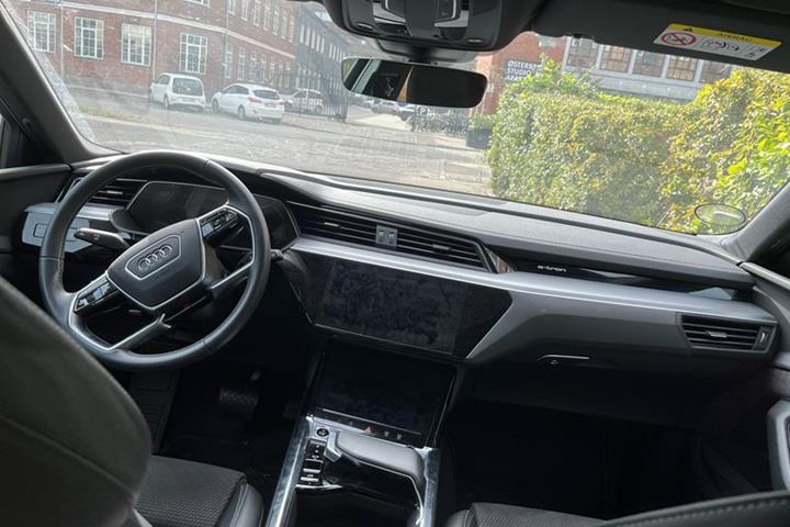 undefined Audi e-tron fra 2021