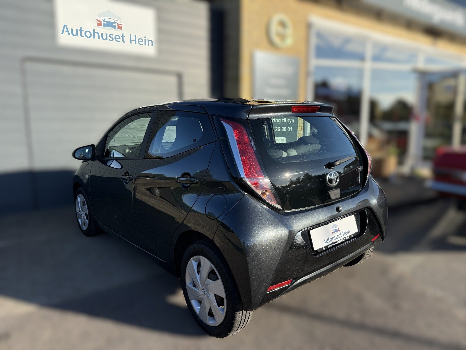 Grå Toyota Aygo fra 2017