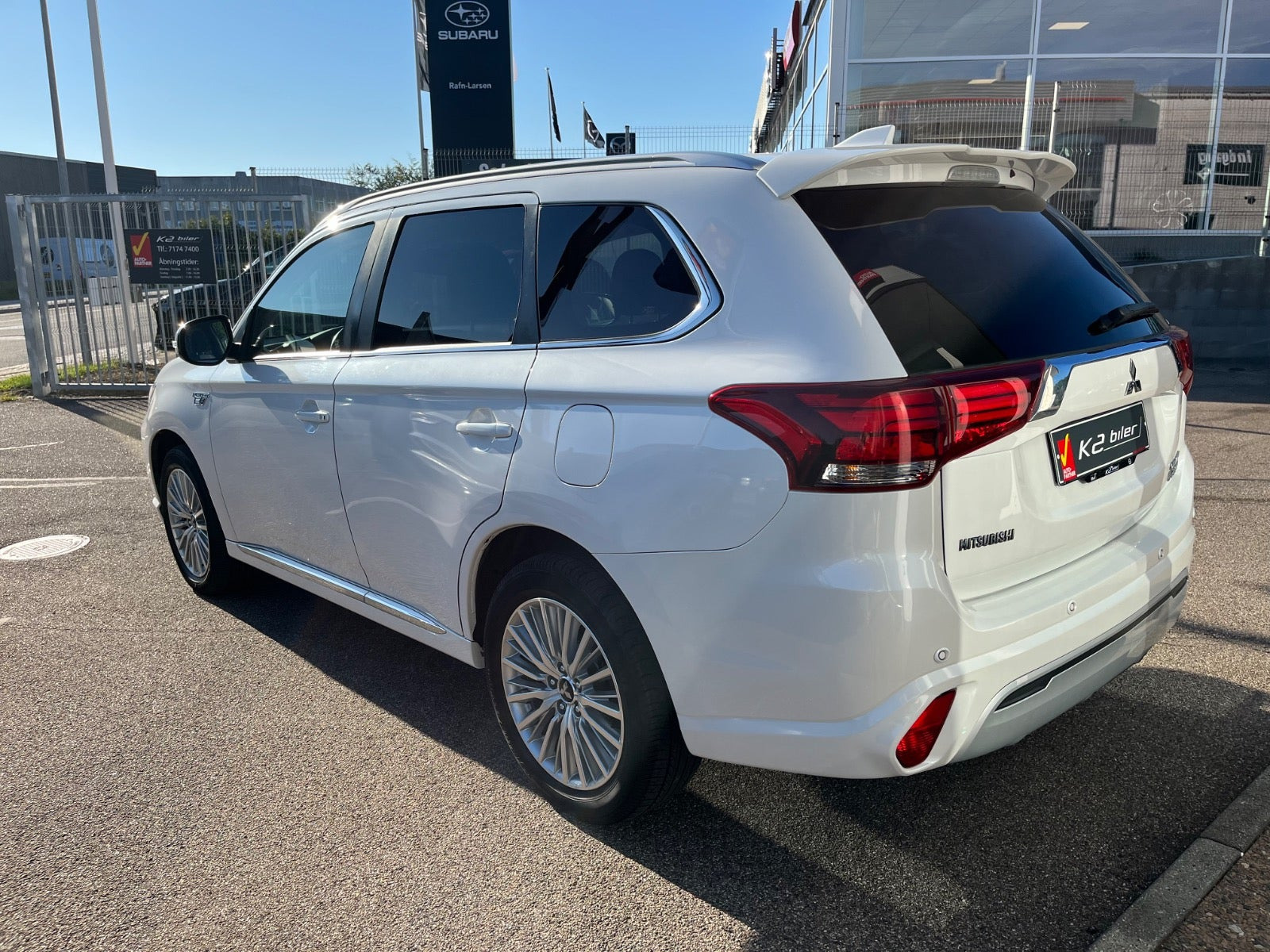 Hvid Mitsubishi Outlander fra 2019