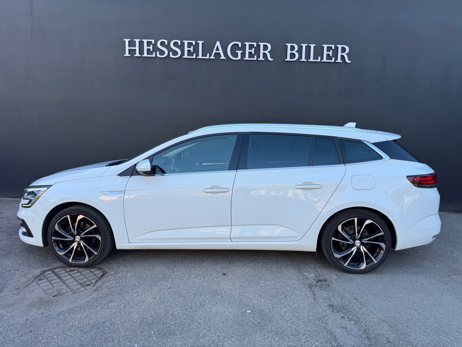 Hvid Renault Megane IV fra 2021
