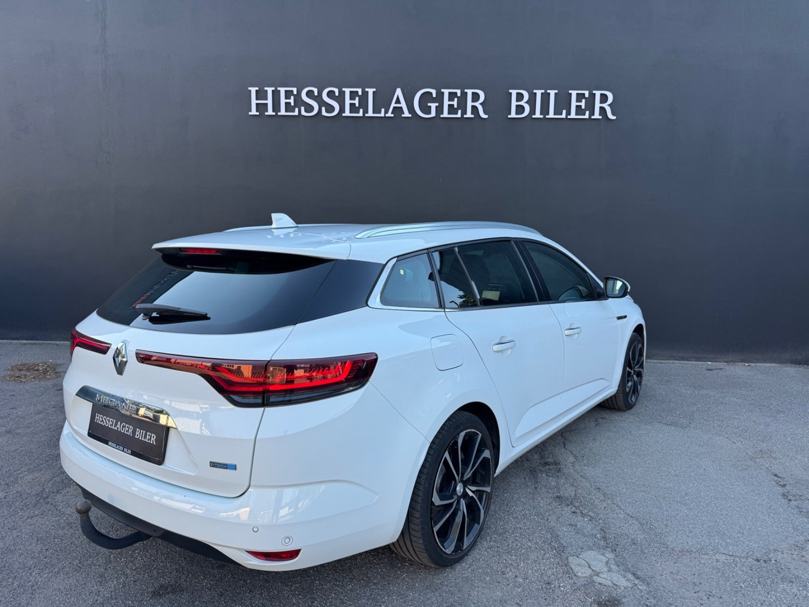 Hvid Renault Megane IV fra 2021