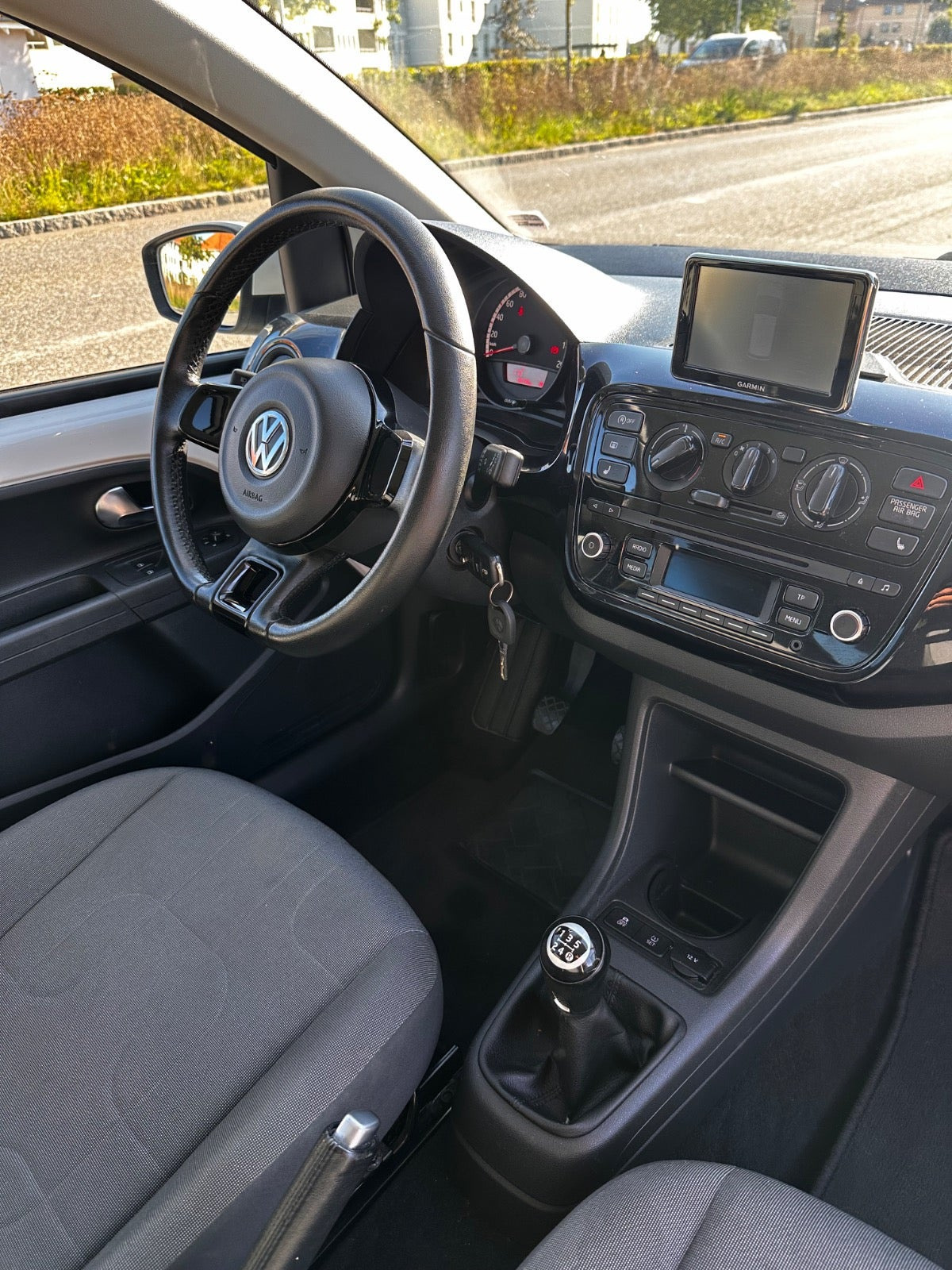 Hvid VW UP! fra 2015