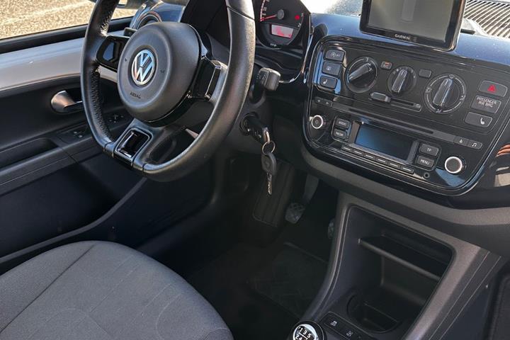 Hvid VW UP! fra 2015