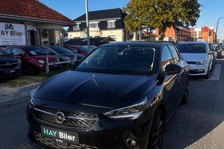 Sort Opel Corsa fra 2020