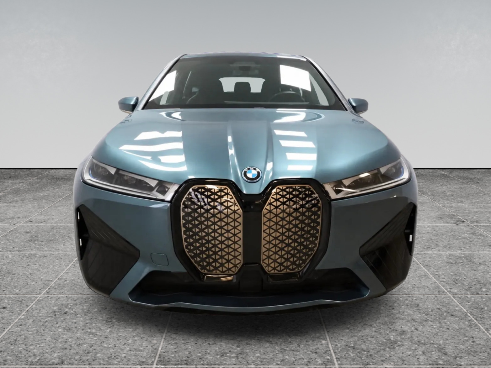 Blå BMW iX fra 2024