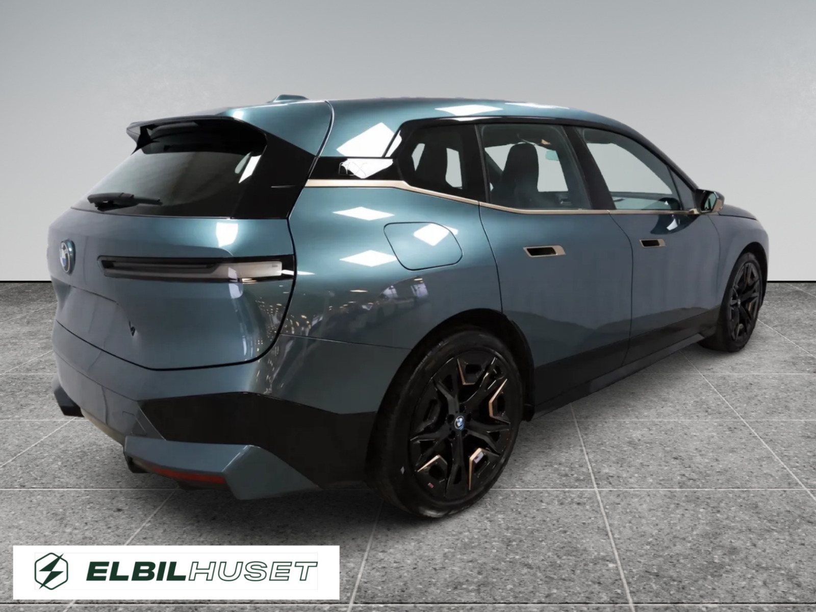Blå BMW iX fra 2024