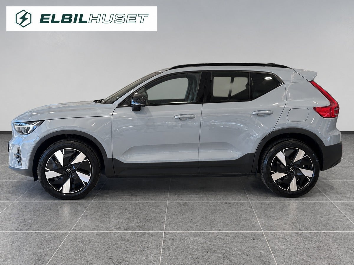 Grå Volvo EX40 fra 2026