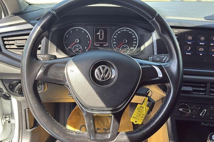 Hvid VW Polo fra 2018