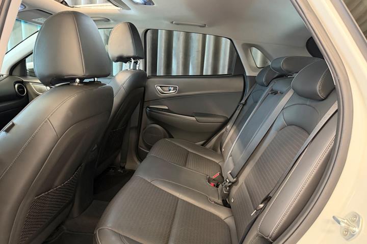 Hvid Hyundai Kona fra 2019