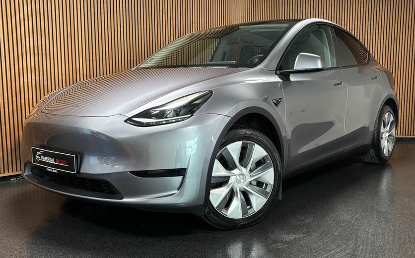 Tesla Model Y Long Range RWD