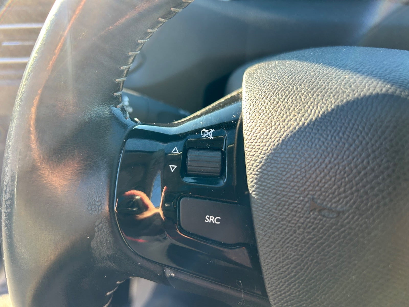 Blå Peugeot 308 fra 2019