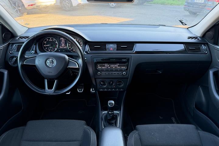 Hvid Skoda Rapid fra 2015