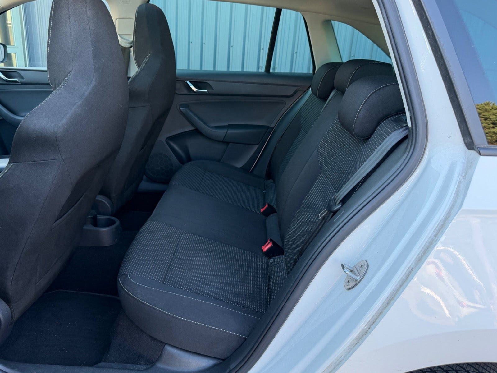 Hvid Skoda Rapid fra 2015