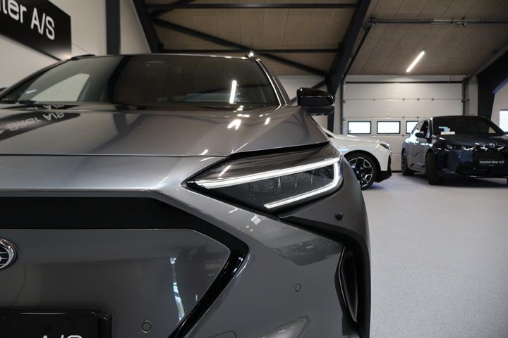 Grå Subaru Solterra fra 2022