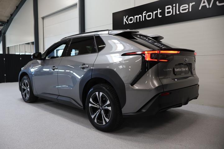 Grå Subaru Solterra fra 2022