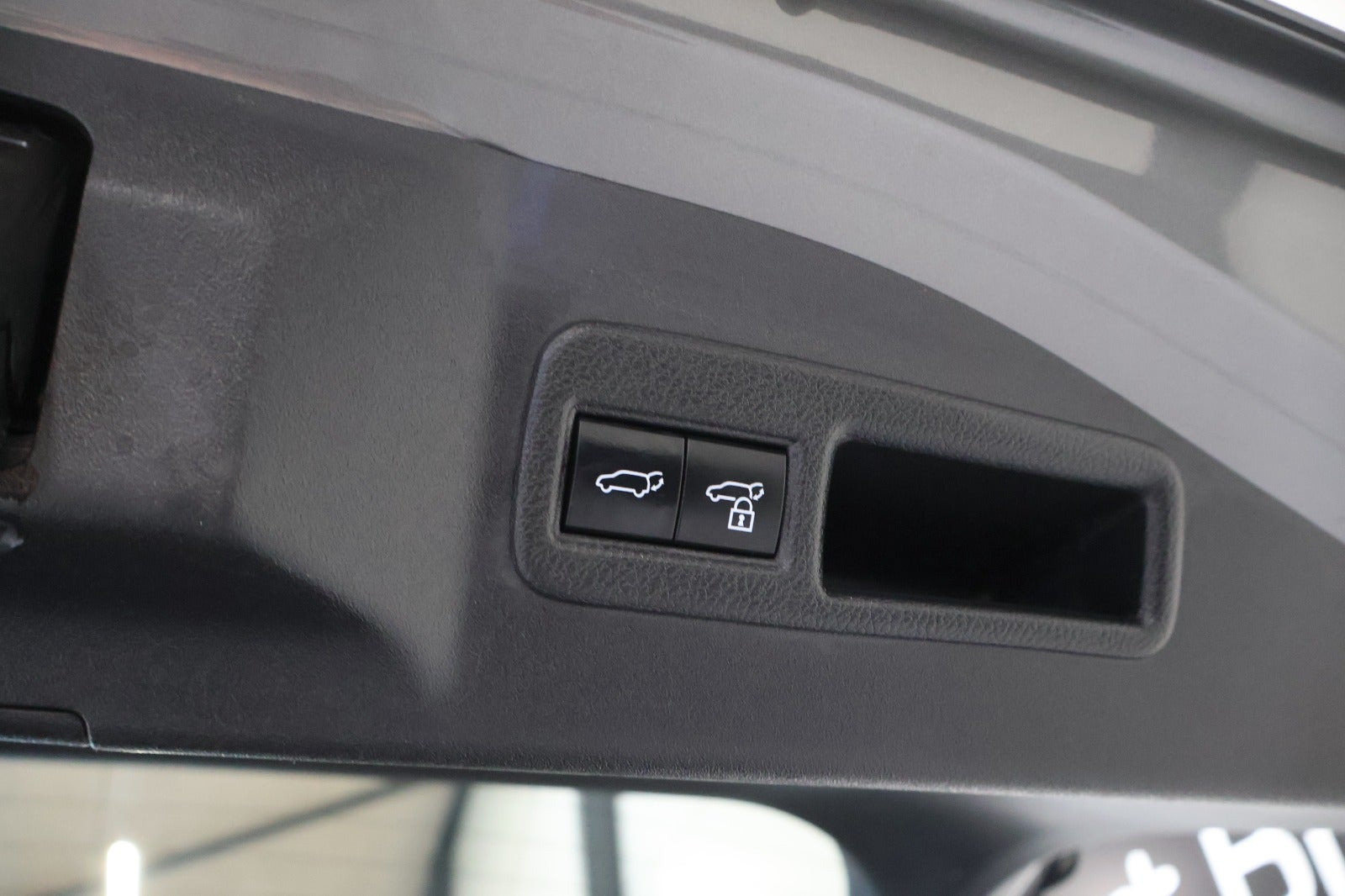 Grå Subaru Solterra fra 2022