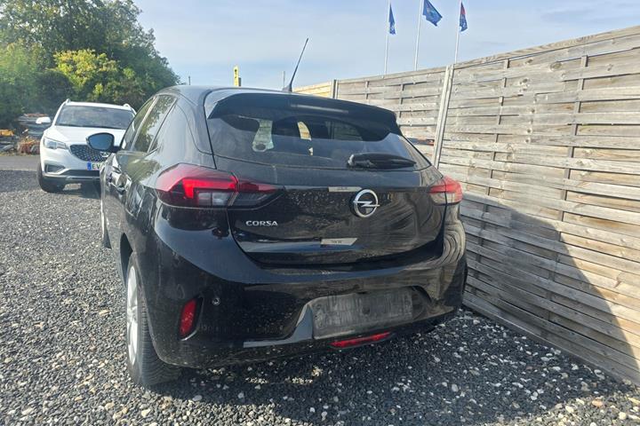 Sort Opel Corsa fra 2021