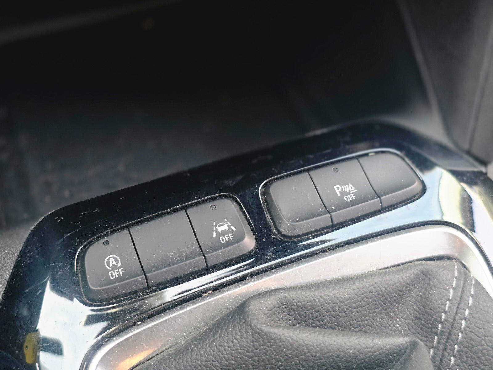 Sort Opel Corsa fra 2021