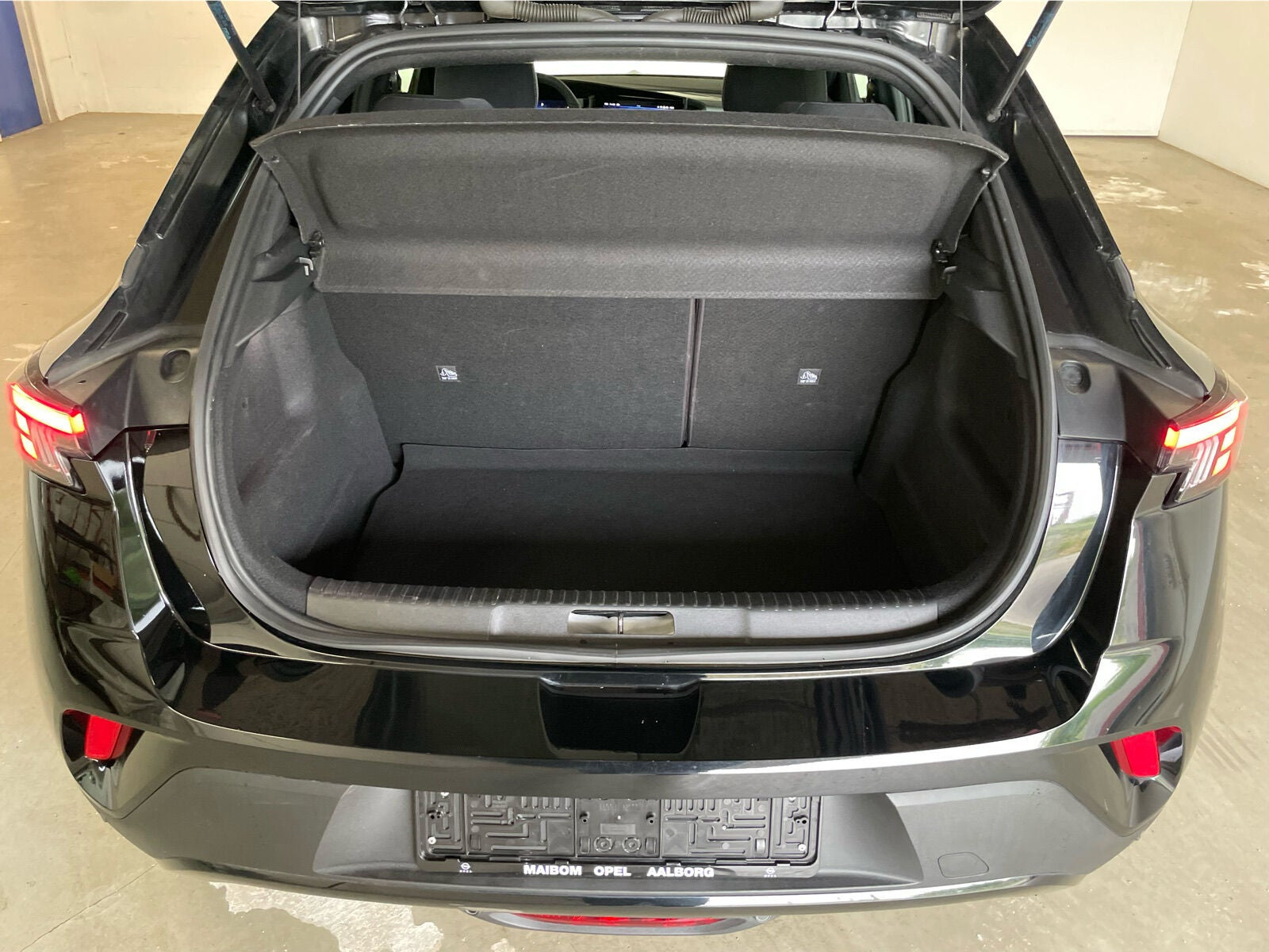 Sort Opel Mokka-e fra 2025