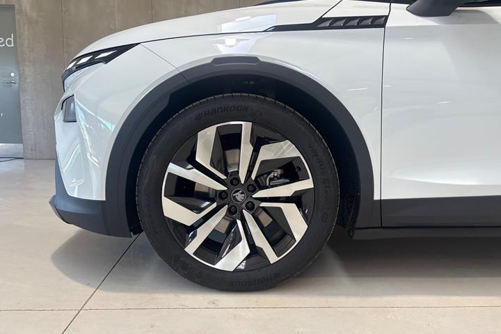 Hvid Skoda Elroq fra 2026