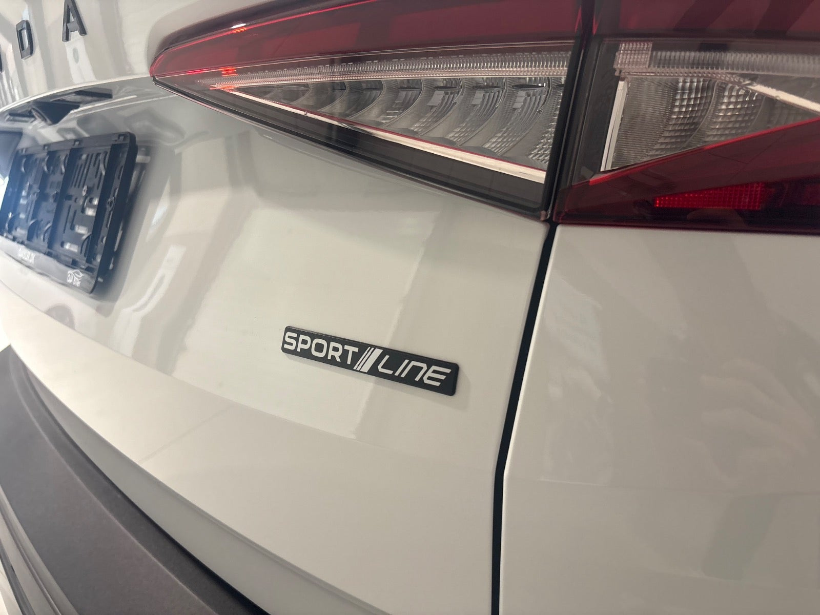 Hvid Skoda Elroq fra 2026