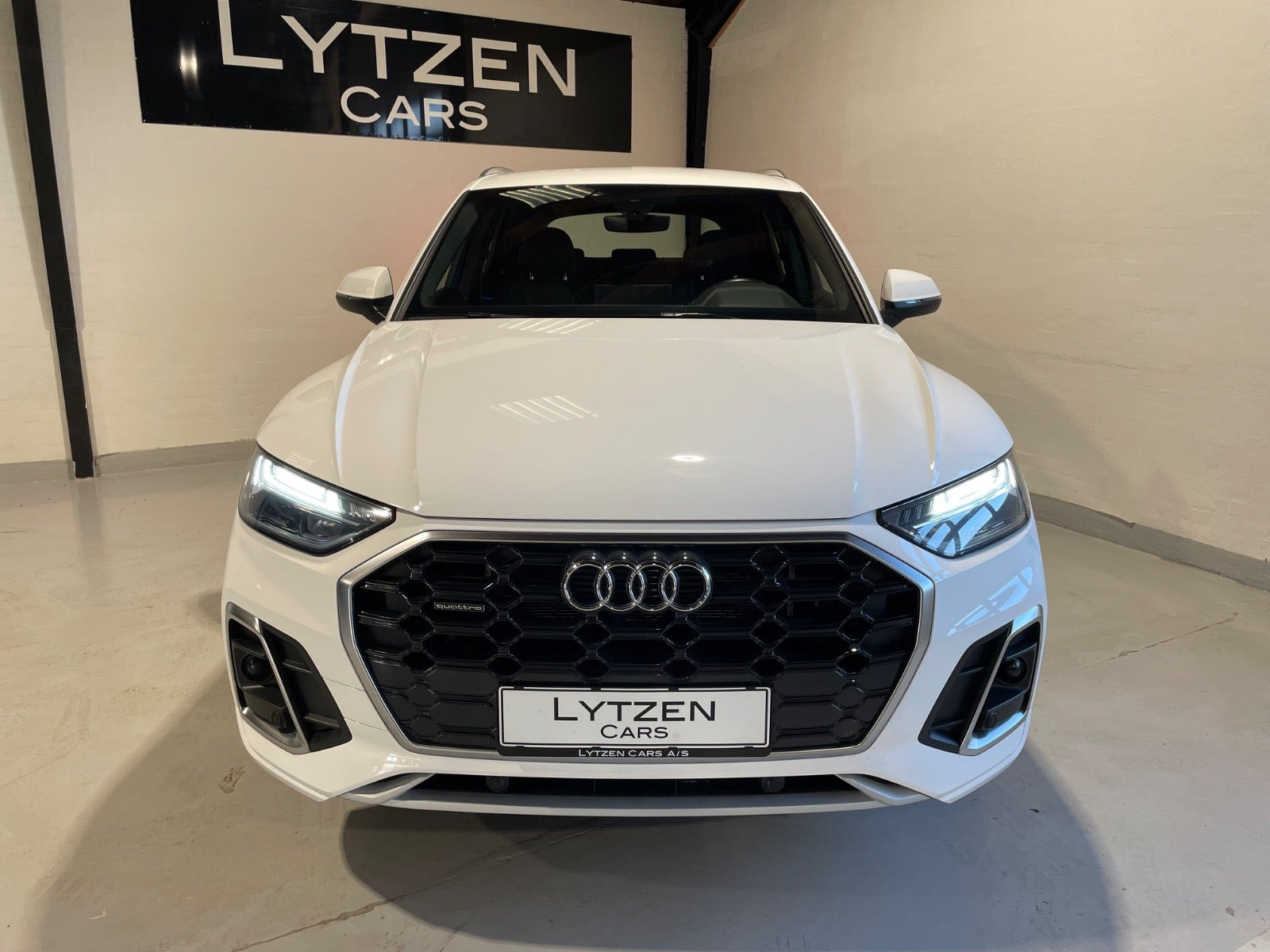 Hvid Audi Q5 fra 2022