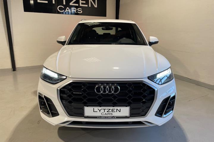 Hvid Audi Q5 fra 2022