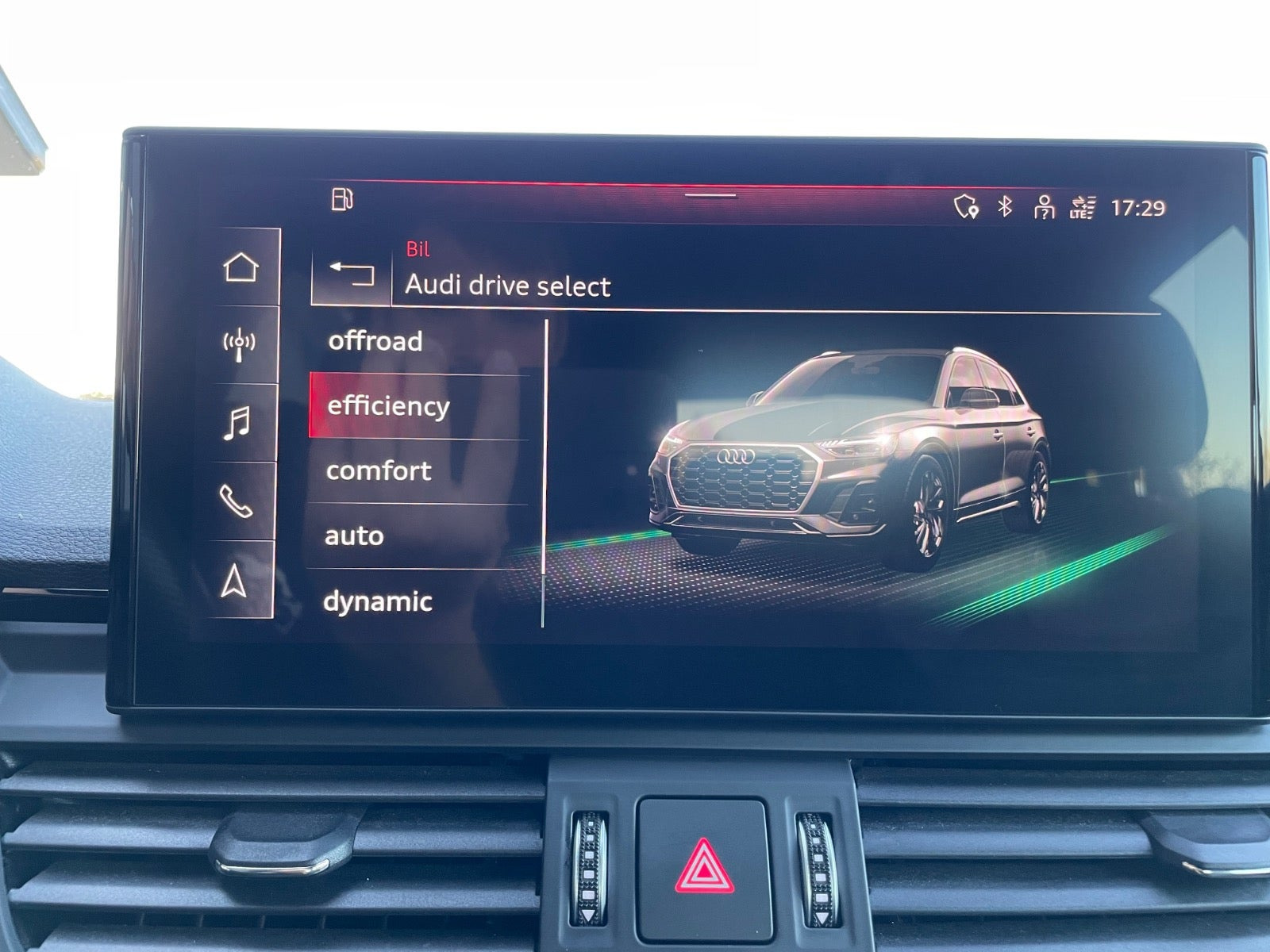 Hvid Audi Q5 fra 2022