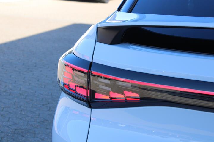 Hvid VW ID.5 fra 2023