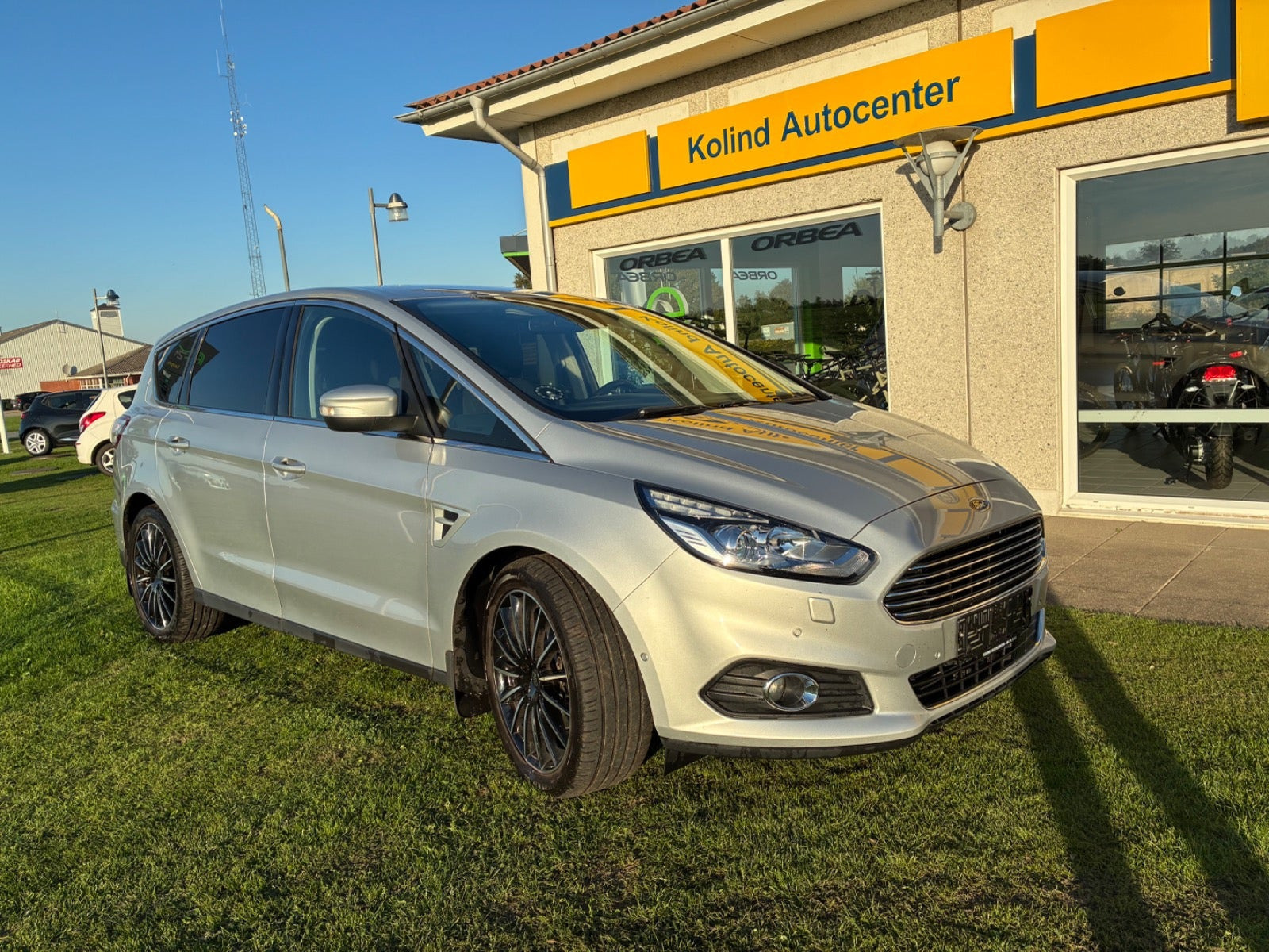 undefined Ford S-MAX fra 2016