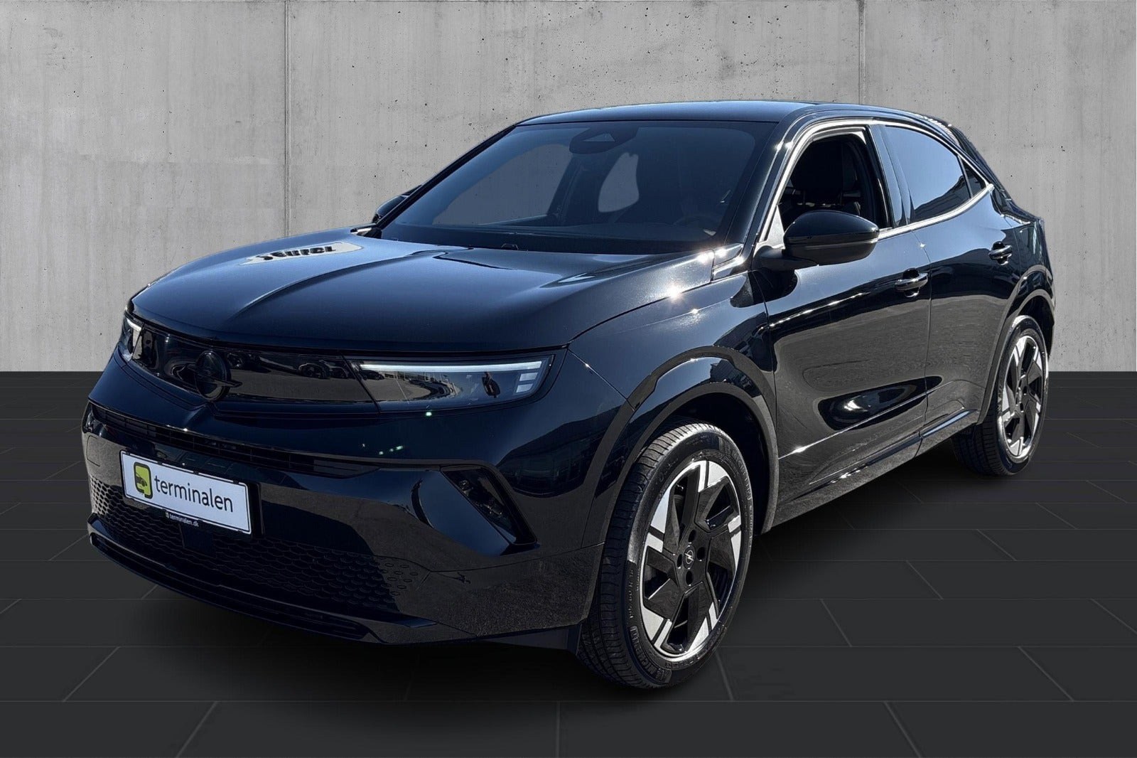 Sort Opel Mokka-e fra 2025