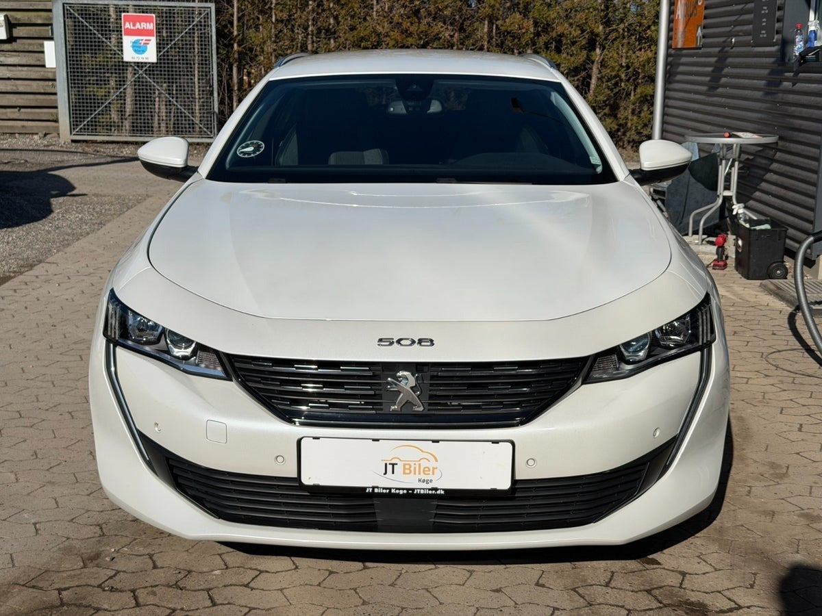 Hvid Peugeot 508 fra 2020