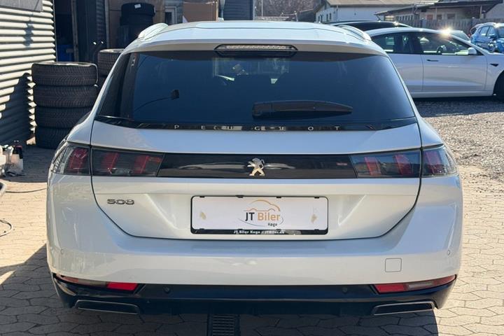 Hvid Peugeot 508 fra 2020