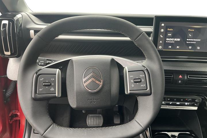 Rød Citroën e-C3 Aircross fra 2026
