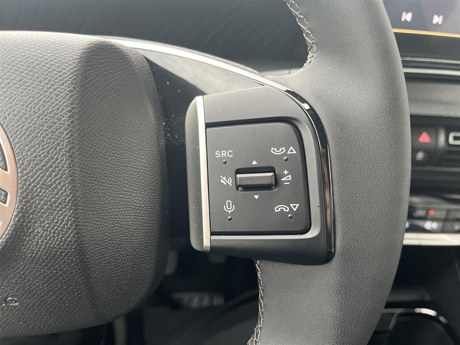 Rød Citroën e-C3 Aircross fra 2026