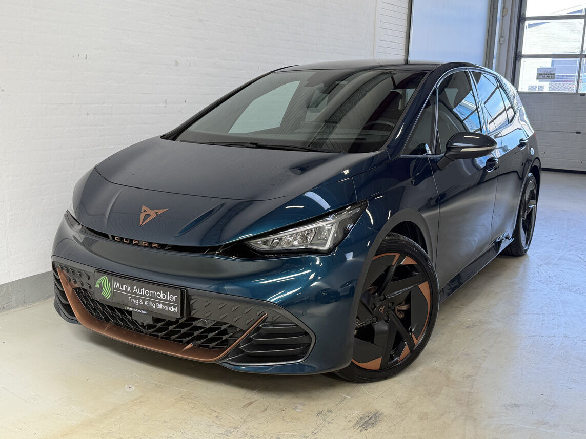 Blå Cupra Born fra 2023