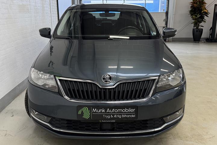 Sort Skoda Rapid fra 2017