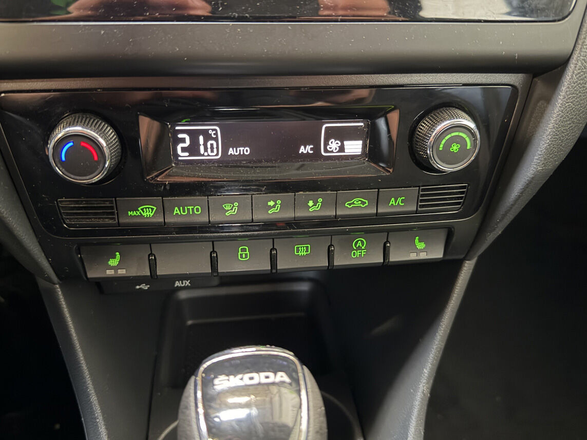 Sort Skoda Rapid fra 2017