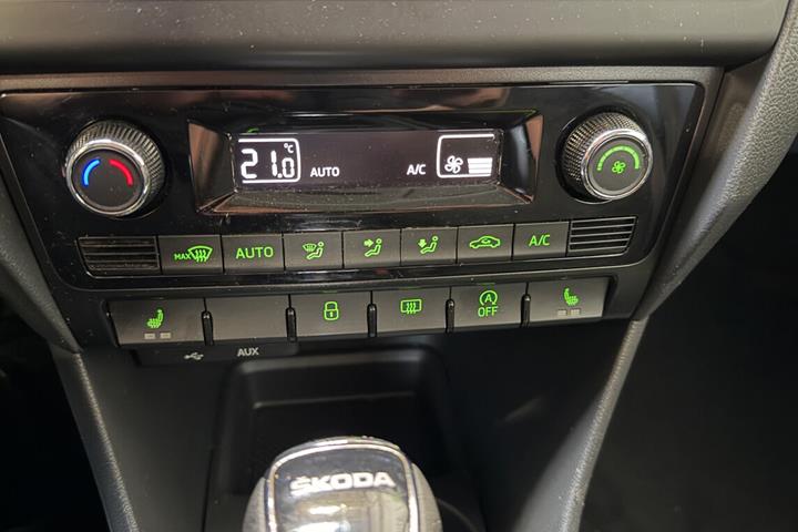 Sort Skoda Rapid fra 2017