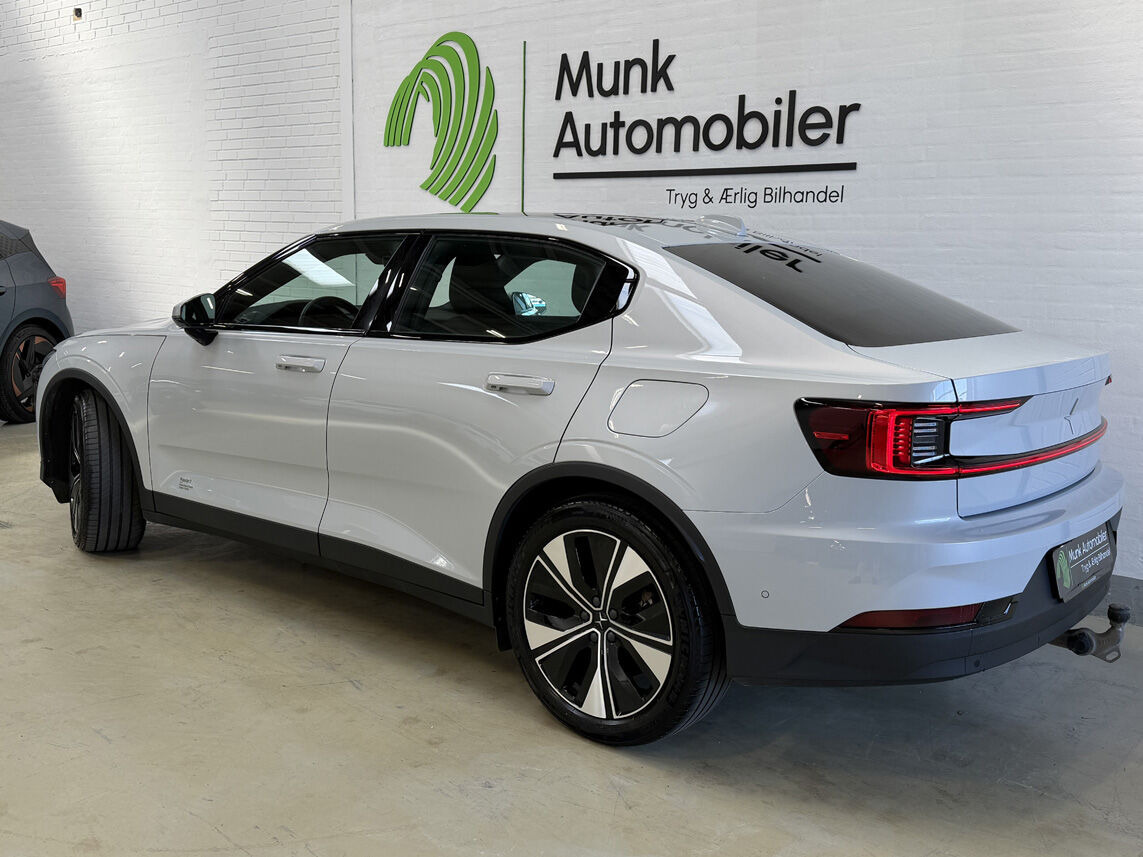 Grå Polestar 2 fra 2023