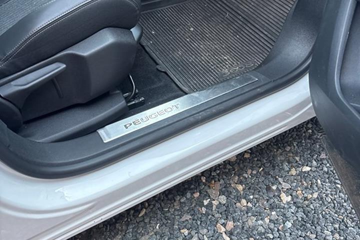 undefined Peugeot 3008 fra 2020