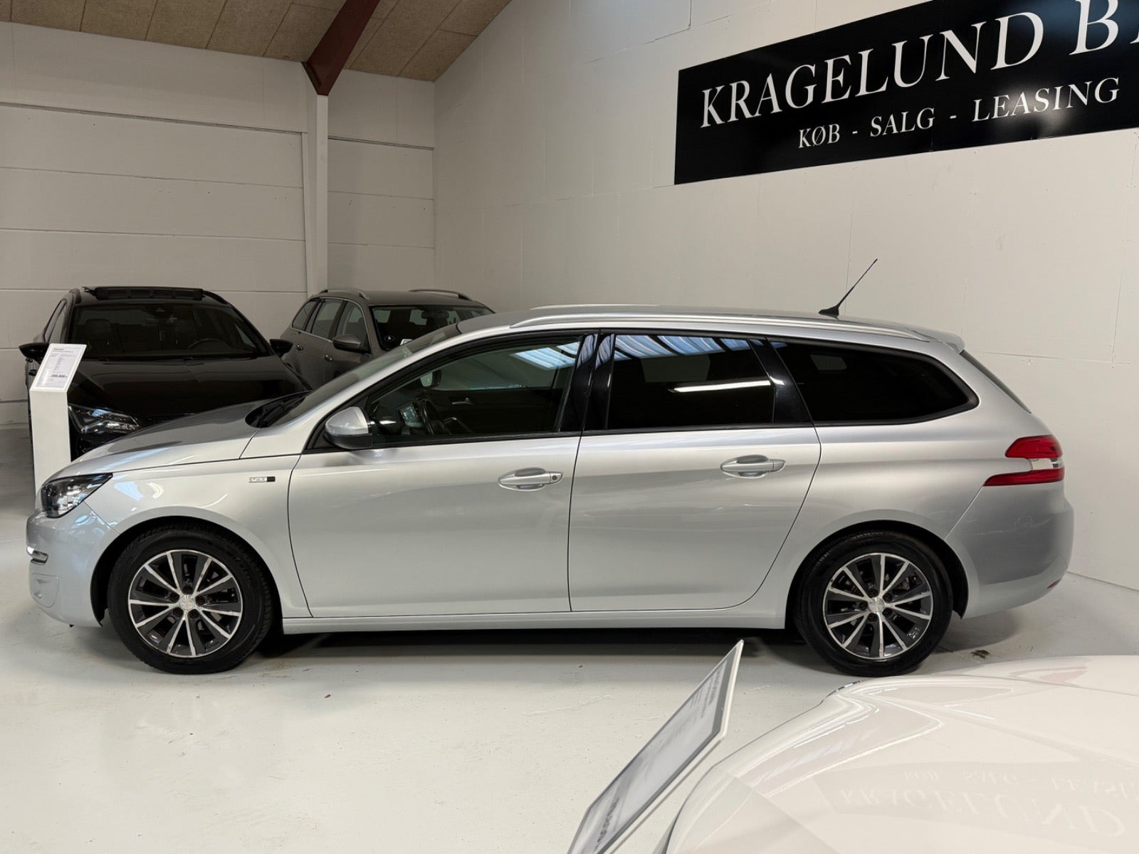 undefined Peugeot 308 fra 2016