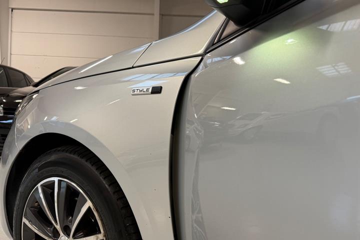 undefined Peugeot 308 fra 2016