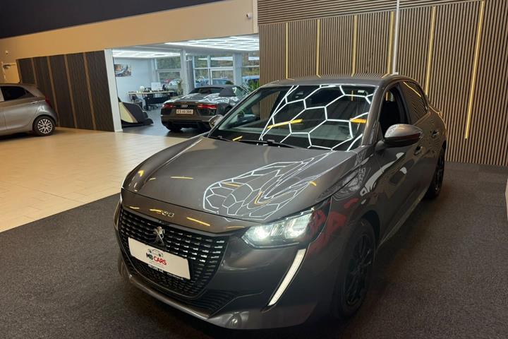 Grå Peugeot 208 fra 2021