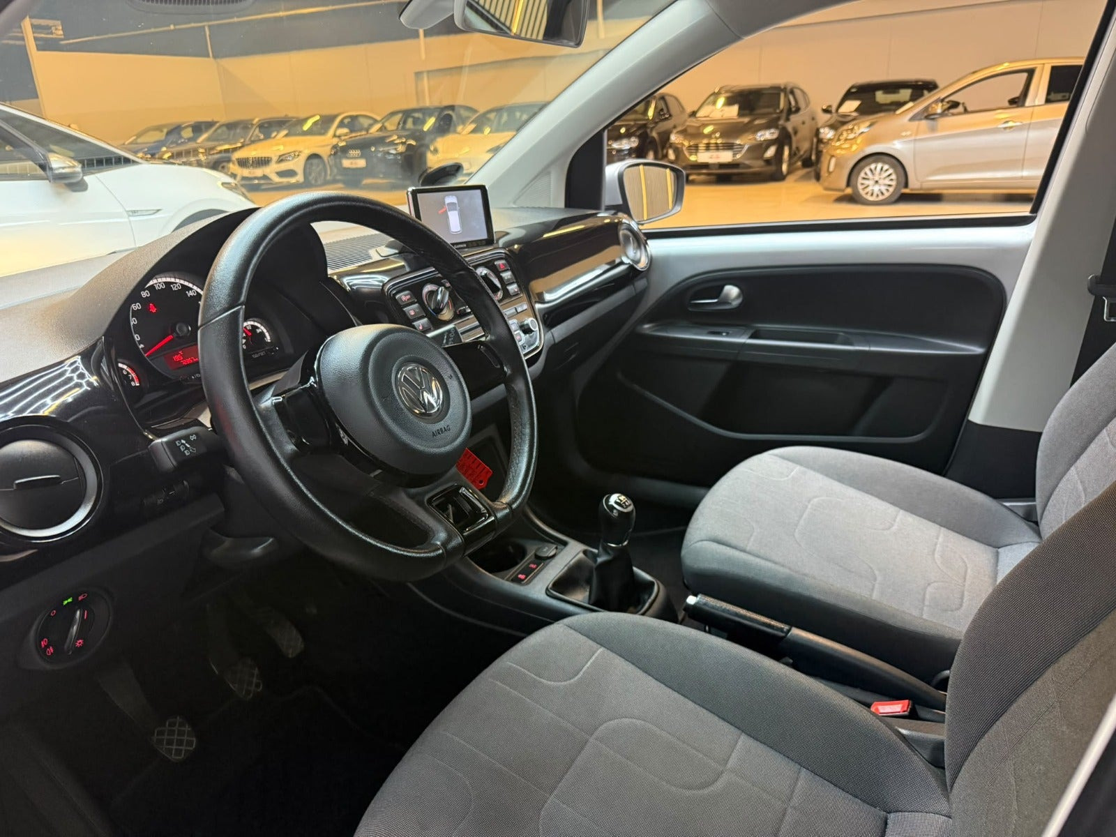 Sølv VW UP! fra 2016