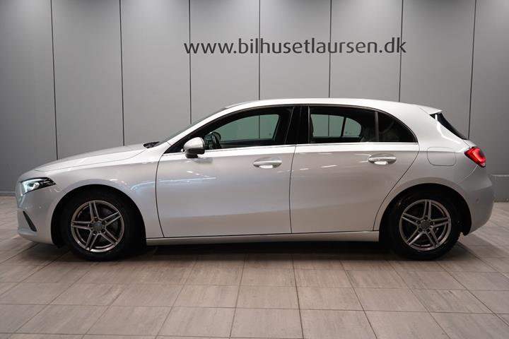 Sølv Mercedes A180 d fra 2018