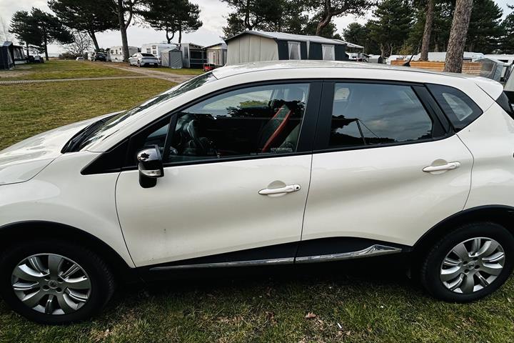 Hvid Renault Captur fra 2015