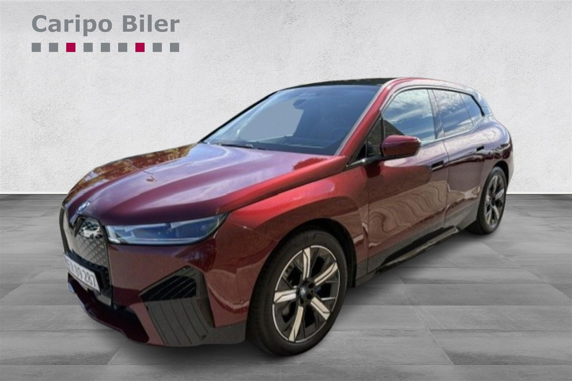 Rød BMW iX fra 2024