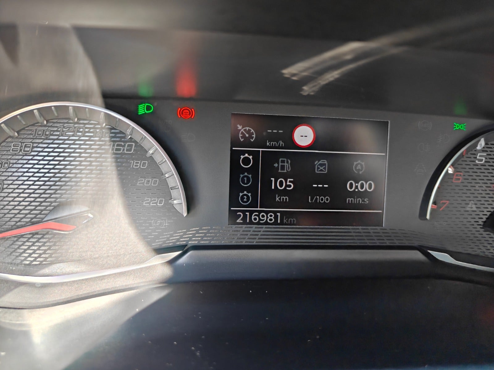 undefined Peugeot 208 fra 2021