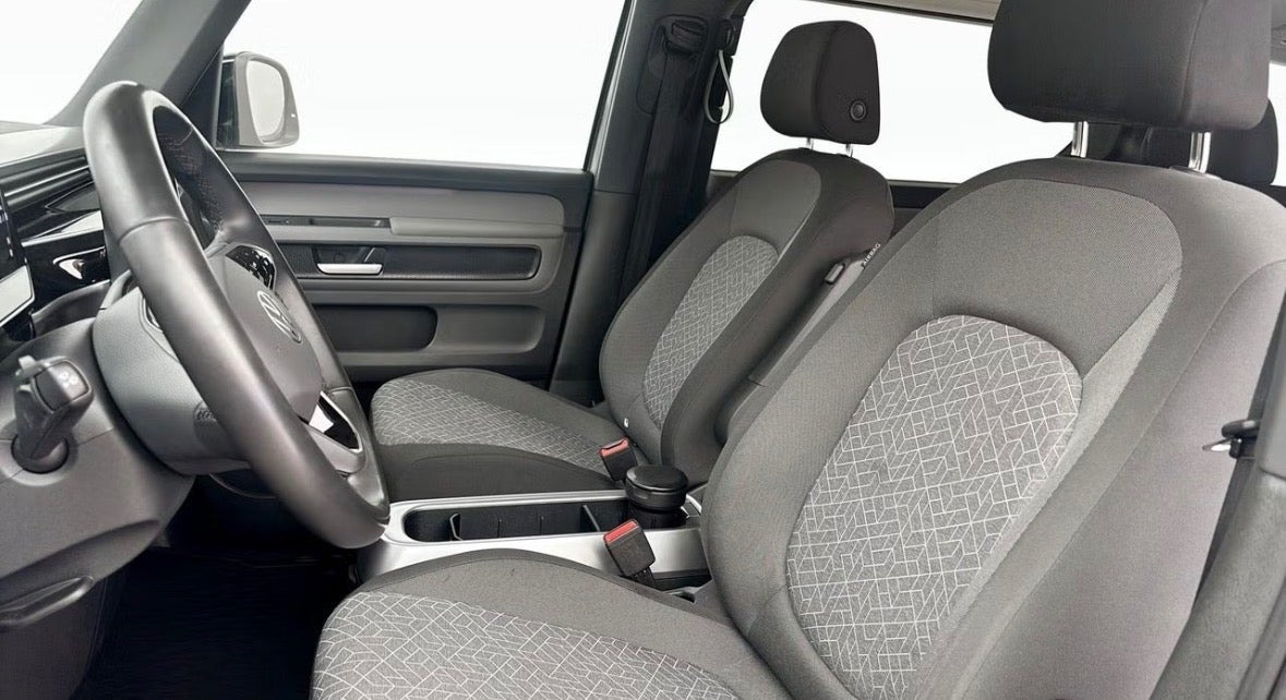 Grå VW ID.Buzz fra 2025